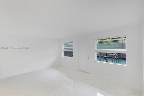 Condo in Fort Lauderdale, Florida, 1 bedroom  № 1117158 - photo 6