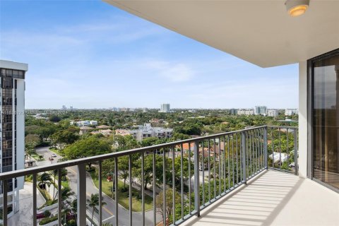 Condo in Miami, Florida, 2 bedrooms  № 1305824 - photo 20