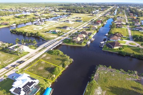 Купить земельный участок в Кейп-Корал, Флорида № 221433 - фото 5