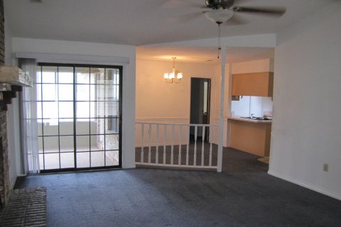 House in CRESTVIEW in Clermont, Florida 3 bedrooms, 107.4 sq.m. № 560343 - photo 6