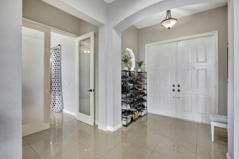 House in Miramar, Florida 6 bedrooms, 292.55 sq.m. № 1159644 - photo 25