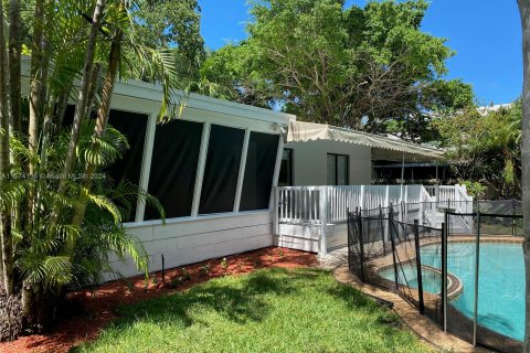 House in Key Biscayne, Florida 4 bedrooms, 162.95 sq.m. № 1136152 - photo 28