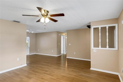 Casa en venta en Winter Haven, Florida, 3 dormitorios, 115.94 m2 № 1371103 - foto 4