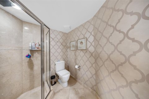 Condo in Sunny Isles Beach, Florida, 3 bedrooms  № 1417236 - photo 29