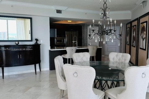 Condo in Sunny Isles Beach, Florida, 3 bedrooms  № 1417236 - photo 14