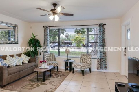 Casa en alquiler en Cocoa, Florida, 3 dormitorios, 136.85 m2 № 884927 - foto 14