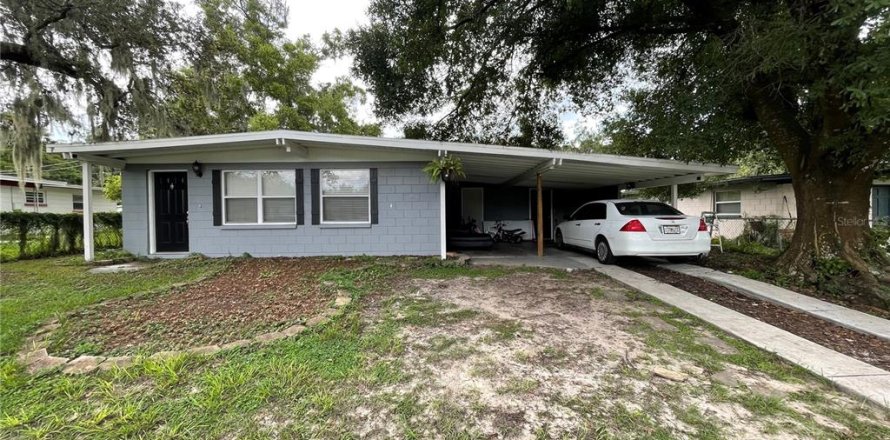 House in Brandon, Florida 3 bedrooms, 80.27 sq.m. № 639589