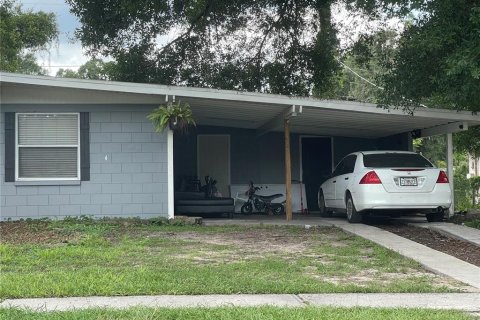 House in Brandon, Florida 3 bedrooms, 80.27 sq.m. № 639589 - photo 3