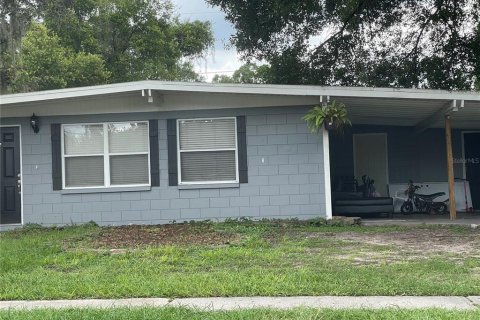 House in Brandon, Florida 3 bedrooms, 80.27 sq.m. № 639589 - photo 4
