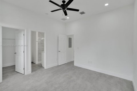 House in Fort Lauderdale, Florida 3 bedrooms, 187.29 sq.m. № 1319067 - photo 21