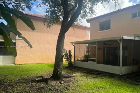 Touwnhouse à vendre à Pembroke Pines, Floride: 3 chambres, 126.44 m2 № 1333681 - photo 23