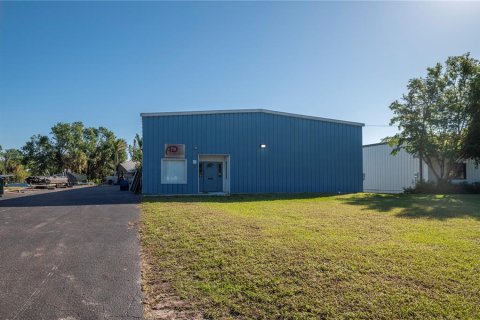 Immobilier commercial à vendre à Punta Gorda, Floride: 188.31 m2 № 484715 - photo 1