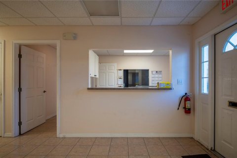 Immobilier commercial à vendre à Punta Gorda, Floride: 188.31 m2 № 484715 - photo 5