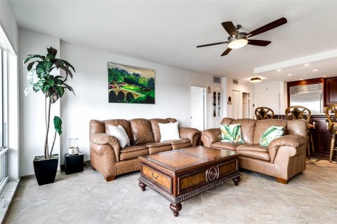 Condominio en venta en Fort Lauderdale, Florida, 1 dormitorio, 80.82 m2 № 1178606 - foto 26