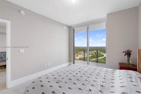 Condominio en venta en North Miami Beach, Florida, 2 dormitorios, 103.96 m2 № 1325429 - foto 13