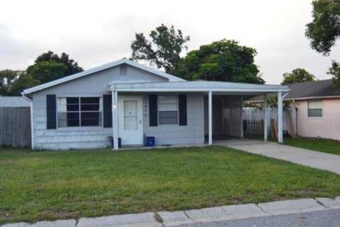 House in New Port Richey, Florida 2 bedrooms, 75.81 sq.m. № 1257593 - photo 29