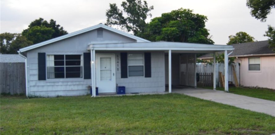 House in New Port Richey, Florida 2 bedrooms, 75.81 sq.m. № 1257593