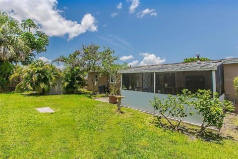 Villa ou maison à vendre à Merrit Island, Floride: 3 chambres, 127.46 m2 № 1113363 - photo 18