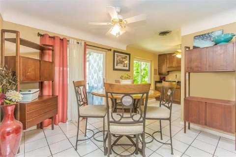 Villa ou maison à vendre à Merrit Island, Floride: 3 chambres, 127.46 m2 № 1113363 - photo 4