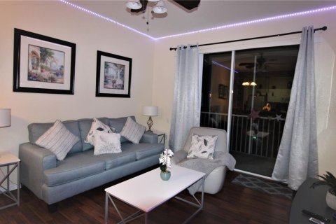 Condo in Kissimmee, Florida, 2 bedrooms  № 1297201 - photo 4