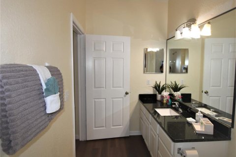 Condo in Kissimmee, Florida, 2 bedrooms  № 1297201 - photo 14