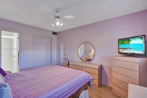 Condominio en venta en Lauderdale Lakes, Florida, 1 dormitorio, 63.55 m2 № 1000236 - foto 12