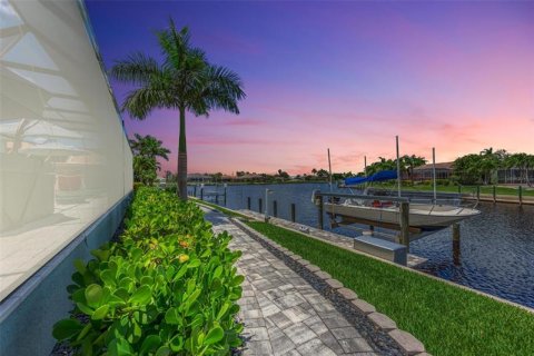 Villa ou maison à vendre à Punta Gorda, Floride: 3 chambres, 232.26 m2 № 220135 - photo 29