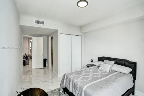 Condominio en venta en Sunny Isles Beach, Florida, 3 dormitorios, 175.77 m2 № 1138939 - foto 22