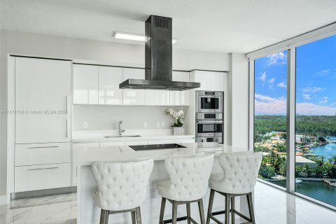 Condo in Sunny Isles Beach, Florida, 3 bedrooms  № 1138939 - photo 7