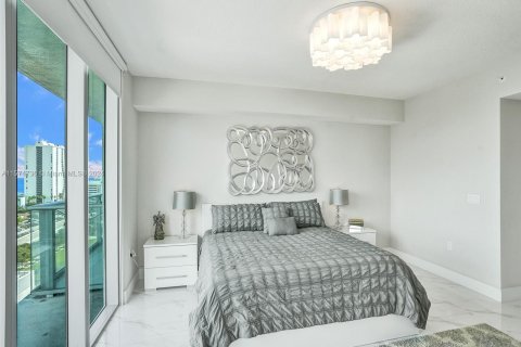 Copropriété à vendre à Sunny Isles Beach, Floride: 3 chambres, 175.77 m2 № 1138939 - photo 11