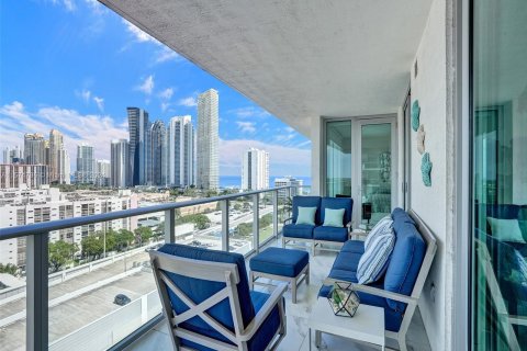 Condo in Sunny Isles Beach, Florida, 3 bedrooms  № 1138939 - photo 29