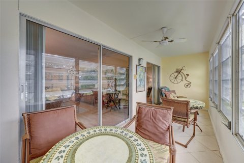 Condo in Coconut Creek, Florida, 2 bedrooms  № 1139171 - photo 28