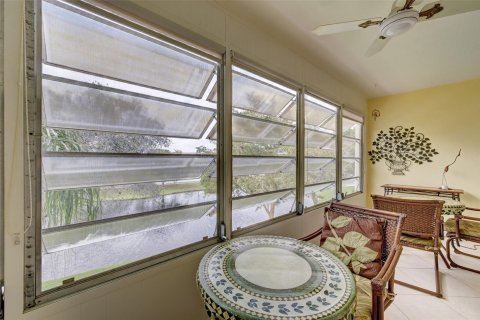 Condo in Coconut Creek, Florida, 2 bedrooms  № 1139171 - photo 17