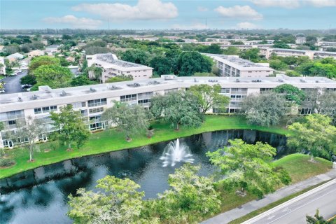 Condo in Coconut Creek, Florida, 2 bedrooms  № 1139171 - photo 8