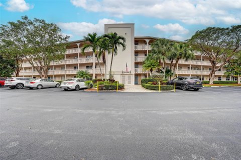 Condo in Coconut Creek, Florida, 2 bedrooms  № 1139171 - photo 4