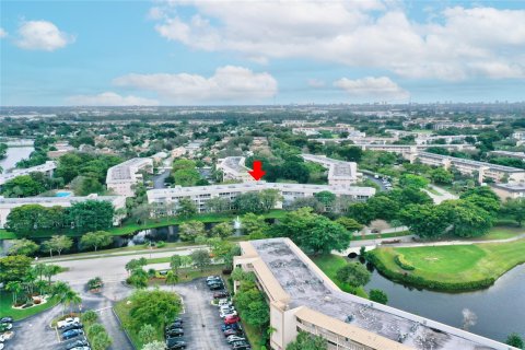 Condo in Coconut Creek, Florida, 2 bedrooms  № 1139171 - photo 10