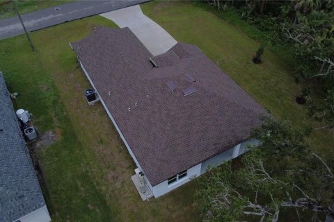 House in North Port, Florida 3 bedrooms, 130.9 sq.m. № 218365 - photo 23