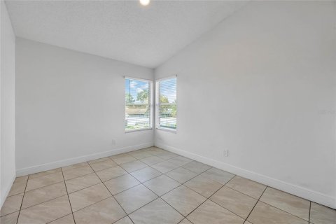 Duplex à vendre à Orlando, Floride: 3 chambres, 124.21 m2 № 1426980 - photo 20