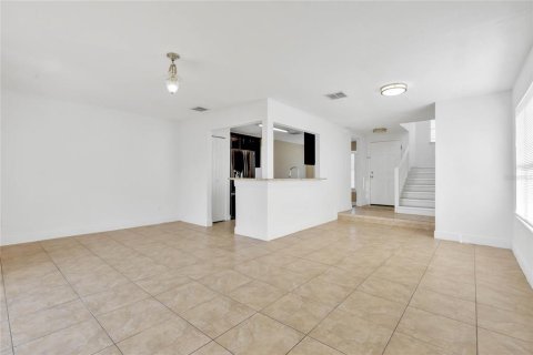 Duplex à vendre à Orlando, Floride: 3 chambres, 124.21 m2 № 1426980 - photo 6