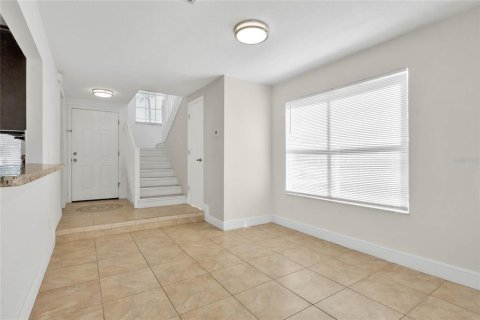 Duplex à vendre à Orlando, Floride: 3 chambres, 124.21 m2 № 1426980 - photo 12