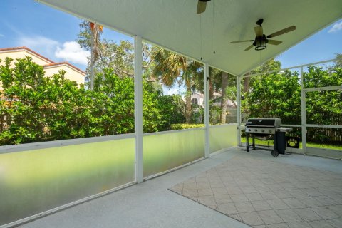 House in Palm Beach Gardens, Florida 6 bedrooms, 301.1 sq.m. № 987282 - photo 2