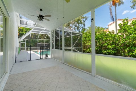 House in Palm Beach Gardens, Florida 6 bedrooms, 301.1 sq.m. № 987282 - photo 3