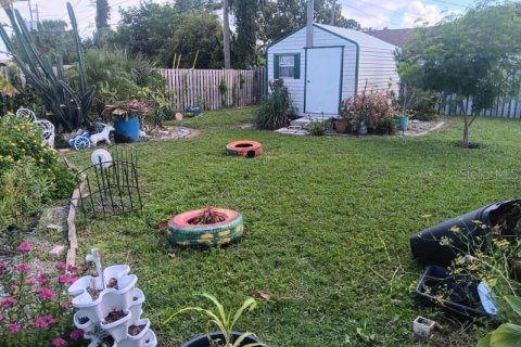 Commercial property in New Port Richey, Florida 73.58 sq.m. № 1334427 - photo 6