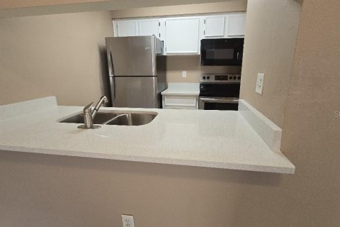 Condominio en venta en Tampa, Florida, 2 dormitorios, 84.73 m2 № 1334425 - foto 4