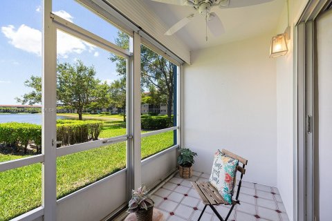 Copropriété à vendre à Pembroke Pines, Floride: 2 chambres, 110.74 m2 № 1206178 - photo 22