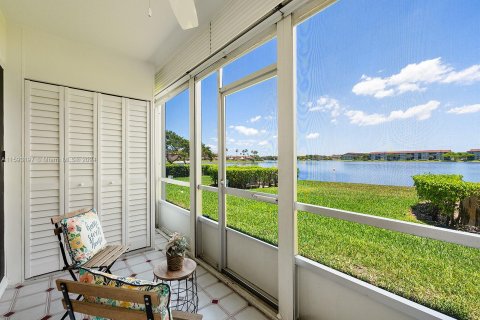 Copropriété à vendre à Pembroke Pines, Floride: 2 chambres, 110.74 m2 № 1206178 - photo 23