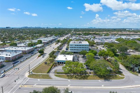 Commercial property in Pompano Beach, Florida № 1206177 - photo 13