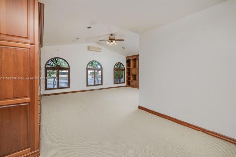 Casa en venta en Miami Lakes, Florida, 4 dormitorios, 220.74 m2 № 1128545 - foto 22