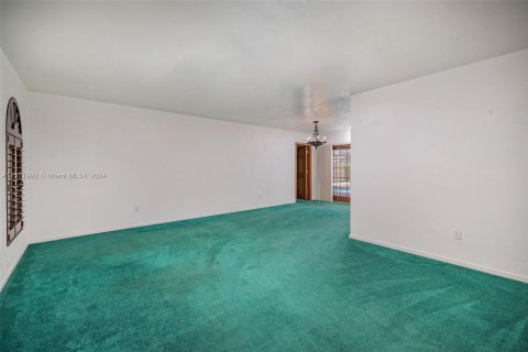 Casa en venta en Miami Lakes, Florida, 4 dormitorios, 220.74 m2 № 1128545 - foto 17