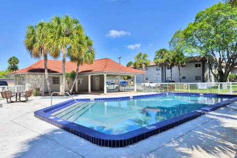 Condominio en venta en Miami Lakes, Florida, 2 dormitorios, 83.61 m2 № 1128546 - foto 17